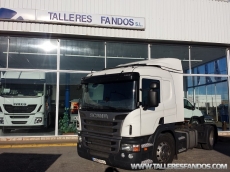Tractor head Scania P400 automatic with retarder, year 2012, 371.600km with bed.