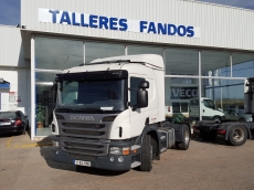 Cabeza tractora de ocasión marca Scania modelo P400, Opticruise, automático (tres pedales) con intarder, año 2012, 512.526km, con cama.