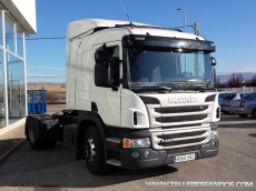 Tractor head Scania P400 automatic with retarder, year 2013, 236.200km with bed.