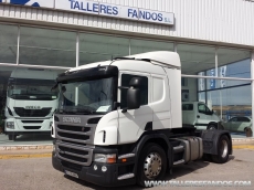 Tractor head Scania P400 automatic with retarder, year 2012, 416.752km with bed.
