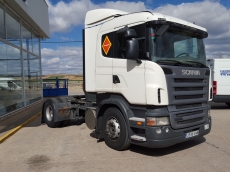 Tractor head Scania R420 opticruise with retarder, year 2009, 865.850km with bed.