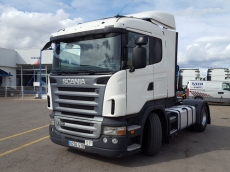 Tractor head Scania R420 Opticruise with retarder, year 2010, 1.164.312km with bed.