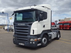 Tractor head Scania R420 opticruise with retarder, year 2009, 1.039.065km with bed.