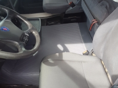 Tractor head Scania R420 opticruise with retarder, year 2009, 1.039.065km with bed.