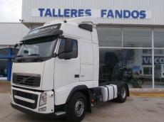 Cabeza tractora Volvo FH13 460CV del año 2011, con cambio automático, cabina grobetrotter, aire acondicionado nocturno, camión totalmente revisado, en perfecto estado.