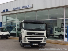 Tractor head Volvo FM42.440, manual, engine brake, year 2005, with 519.066km and hydraulic equip.