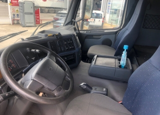 Tractor head 
VOLVO FM42.480,
automatic,
with 723.867km
year 2008.