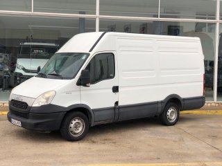 Van IVECO 35S13V 12m3 Van IVECO 35S13V 12m3