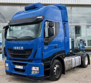 Tractor unit IVECO AS440S46TP Hi Way Tractor unit IVECO AS440S46TP Hi Way