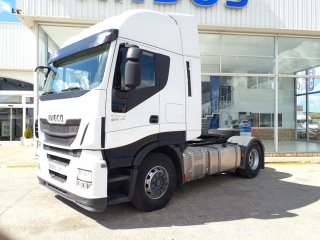 Tractor unit IVECO AS440S48TP Hi Way Tractor unit IVECO AS440S48TP Hi Way