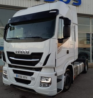 Tractor unit IVECO AS440S46TP Hi Way Euro6 Tractor unit IVECO AS440S46TP Hi Way Euro6