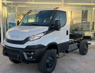 Chasis IVECO 70S18HWX 4X4 Chasis IVECO 70S18HWX 4X4