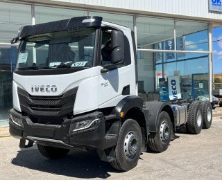Chasis IVECO AD440T51 8X4 Chasis IVECO AD440T51 8X4