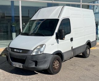 Furgón IVECO 35S14 10.8m3 Furgón IVECO 35S14 10.8m3
