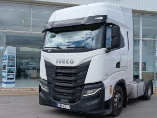 Cabeza Tractora IVECO 460 AUTOMATICO CON INTARDER Cabeza Tractora IVECO 460 AUTOMATICO CON INTARDER