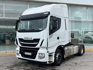 Cabeza Tractora IVECO 460 AUTOMATICO CON INTARDER Cabeza Tractora IVECO 460 AUTOMATICO CON INTARDER