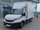 Caja cerrada con plataforma elevadora IVECO 35C16  20m3 Automática