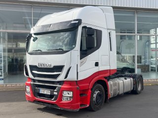 Tractor unit IVECO 460 AUTOMATICO CON INTARDER Tractor unit IVECO 460 AUTOMATICO CON INTARDER