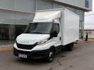 Caja cerrada con plataforma elevadora IVECO 35C16 3.0 20m3 con puerta lateral