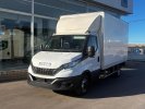 Closed box IVECO 35C16 20m3 con puertas traseras