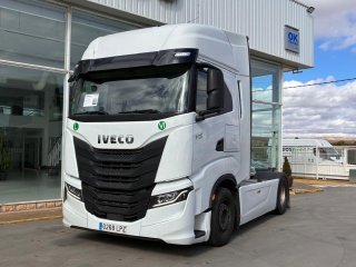 Tractor unit IVECO S-WAY 510 AUTOMATICO CON INTARDER