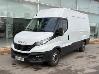 Van IVECO 35S16 V 12m3