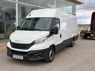 Van IVECO 35S16 V 16m3