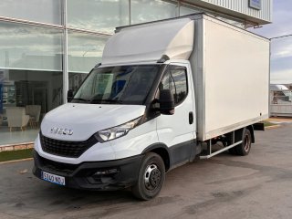 Closed box IVECO 35C16 20m3 con puertas traseras