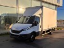 Caja cerrada con plataforma elevadora IVECO 35C16H
