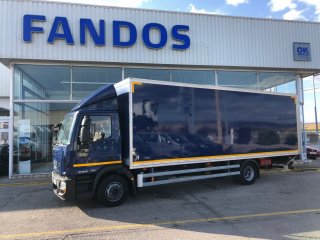 Caja cerrada IVECO ML120E22/P Caja cerrada IVECO ML120E22/P