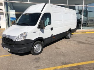 Furgón IVECO 35S13V 15m3 Furgón IVECO 35S13V 15m3