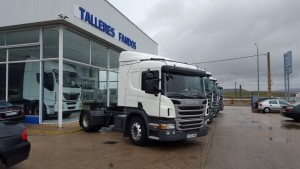 Más de 10 Scanias de diferentes modelos, años y precios.