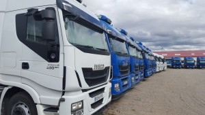 Nueva entrada en el stock:  30 Cabezas tractoras de ocasión IVECO Hi Way