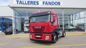 Nueva en el stock tractora de ocasión IVECO AS440S42TP cabina baja.