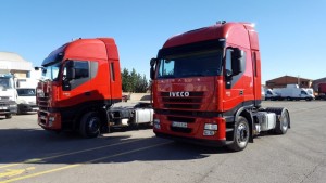 Entrega de 2 cabezas tractoras de ocasión  IVECO AS440S42TP del 2012,  para Huesca.