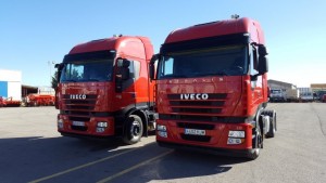 Entrega de 2 cabezas tractoras de ocasión  IVECO AS440S42TP del 2012,  para Huesca.