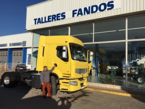 Entrega de cabeza tractora Renault Premium 460 para Valle de Santa Ana, Badajoz.