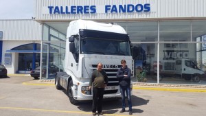 Entrega de cabeza tractora de ocasión  IVECO AS440S50TP  para Vilvestre del Pinar, Burgos.