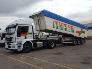 Entrega de cabeza tractora nueva IVECO AT440S46TP para la empresa Comermin de Alcorisa, Teruel. Gracias por seguir confiando en nosotros.