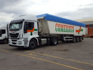 Entrega de cabeza tractora nueva IVECO AT440S46TP para la empresa Comermin de Alcorisa, Teruel. Gracias por seguir confiando en nosotros.