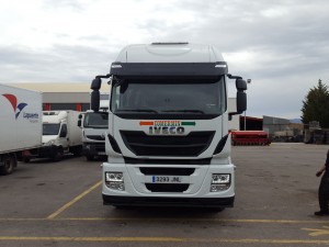 Entrega de cabeza tractora nueva IVECO AT440S46TP para la empresa Comermin de Alcorisa, Teruel. Gracias por seguir confiando en nosotros.