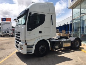 Entrega de cabeza tractora de ocasión  IVECO AS440S50TP  para Vilvestre del Pinar, Burgos.