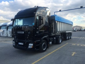 Entrega de tractora de ocasión IVECO para Castellón.