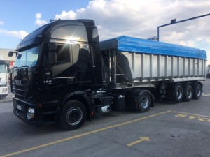 Entrega de tractora de ocasión IVECO para Castellón.