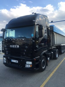 Entrega de tractora de ocasión IVECO para Castellón.