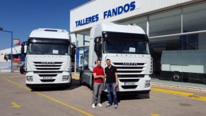 Entrega de 2 tractoras de ocasión IVECO AS440S46TP