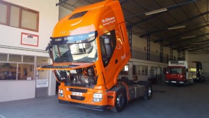 Ayer estuvimos en la caravana en nuestro Taller Autorizado de Alcañiz, Talleres Autobasas.