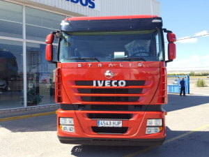 Tractora IVECO AS440S42TP automático con intarder