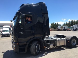 Entrega de tractora de ocasión IVECO AS440S46TP automatica con intarder del año 2013, para nuestro amigo Emilio de Alcañiz Teruel.