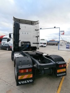 Entrega de cabeza tractora de ocasión, VOLVO FH13 460CV automático para Mora de Rubielos en Teruel.